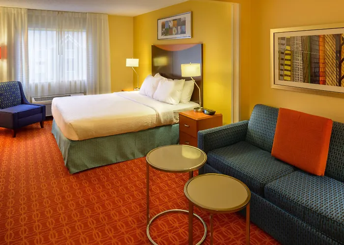 Hotel Fairfield Saint Louis 3*