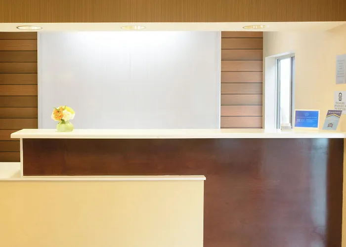 Hotel Fairfield Saint Louis 3*